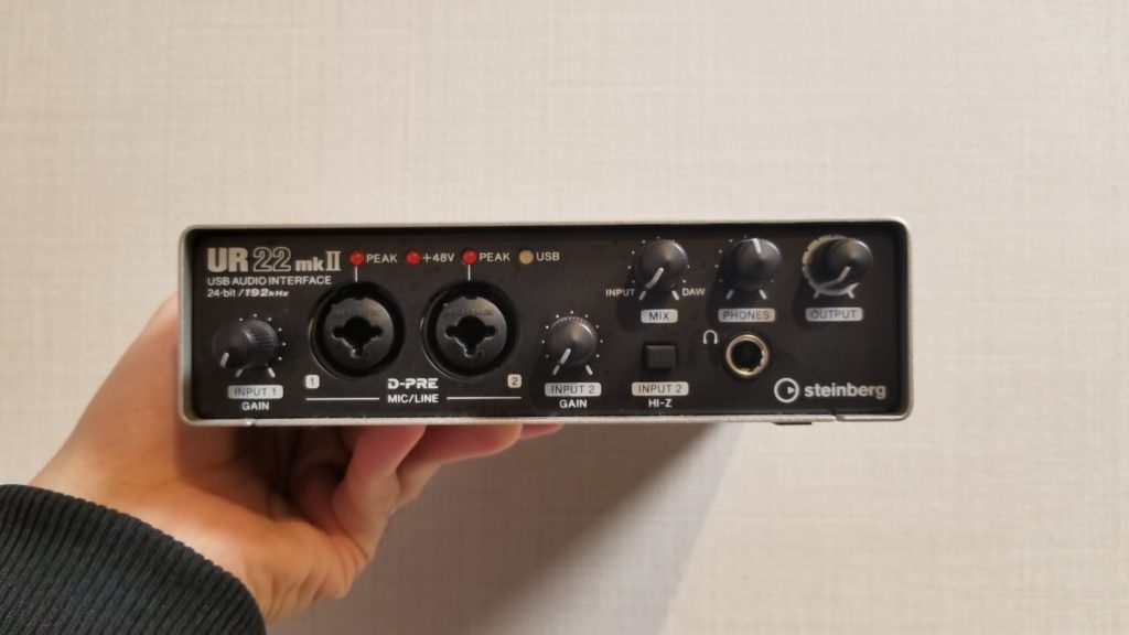 たくさんあるオーディオインターフェイスの接続端子