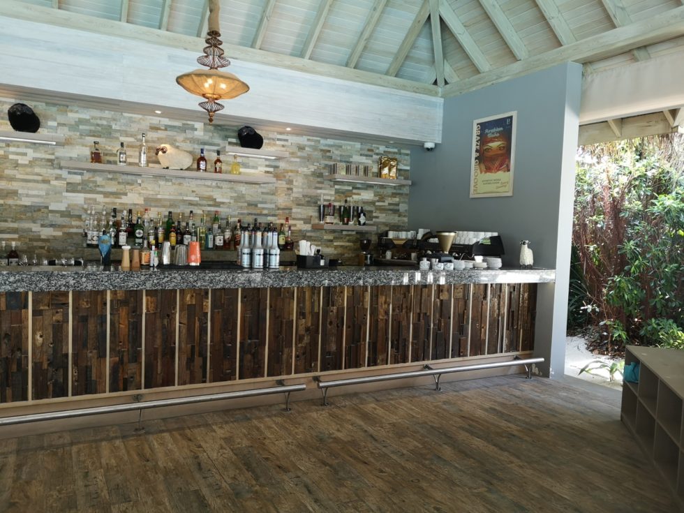 フィノールのメインレストラン「BAR BAR BEACH DINNER」