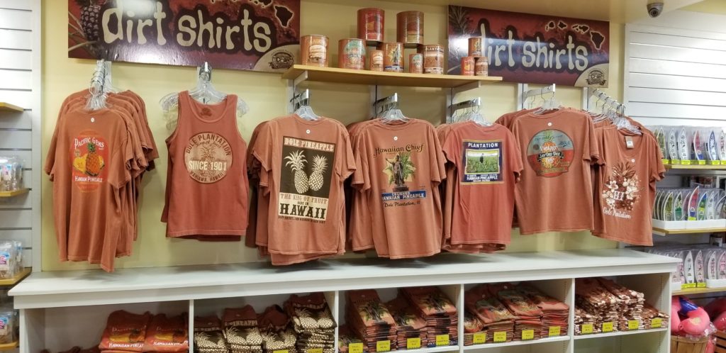 ドールプランテーションのTシャツ売り場②