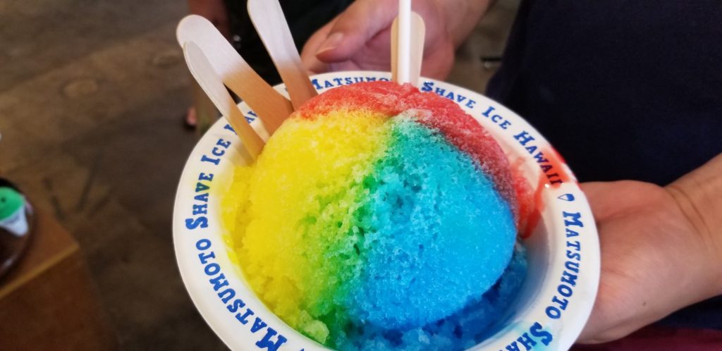 ハレイワにあるマツモト・シェイブアイス(RAINBOW)を食べてみた