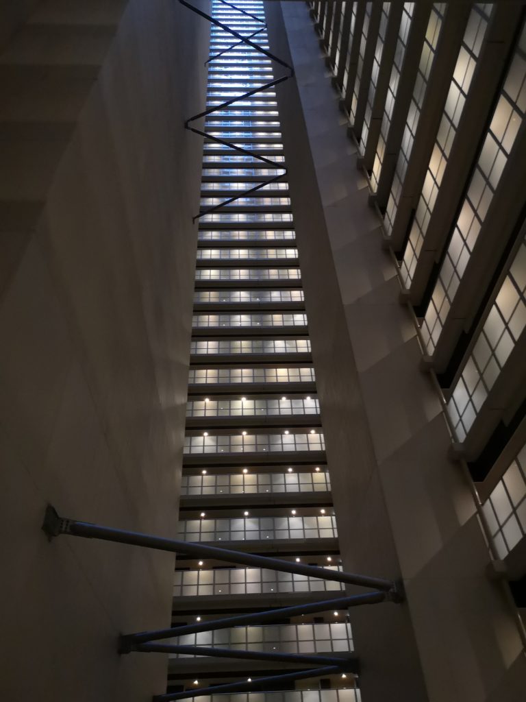 ザ・東京タワーズ（TTT）の外廊下