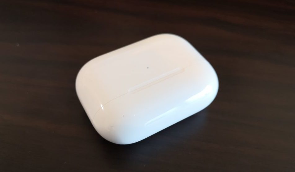 AirPods Proの充電ケース